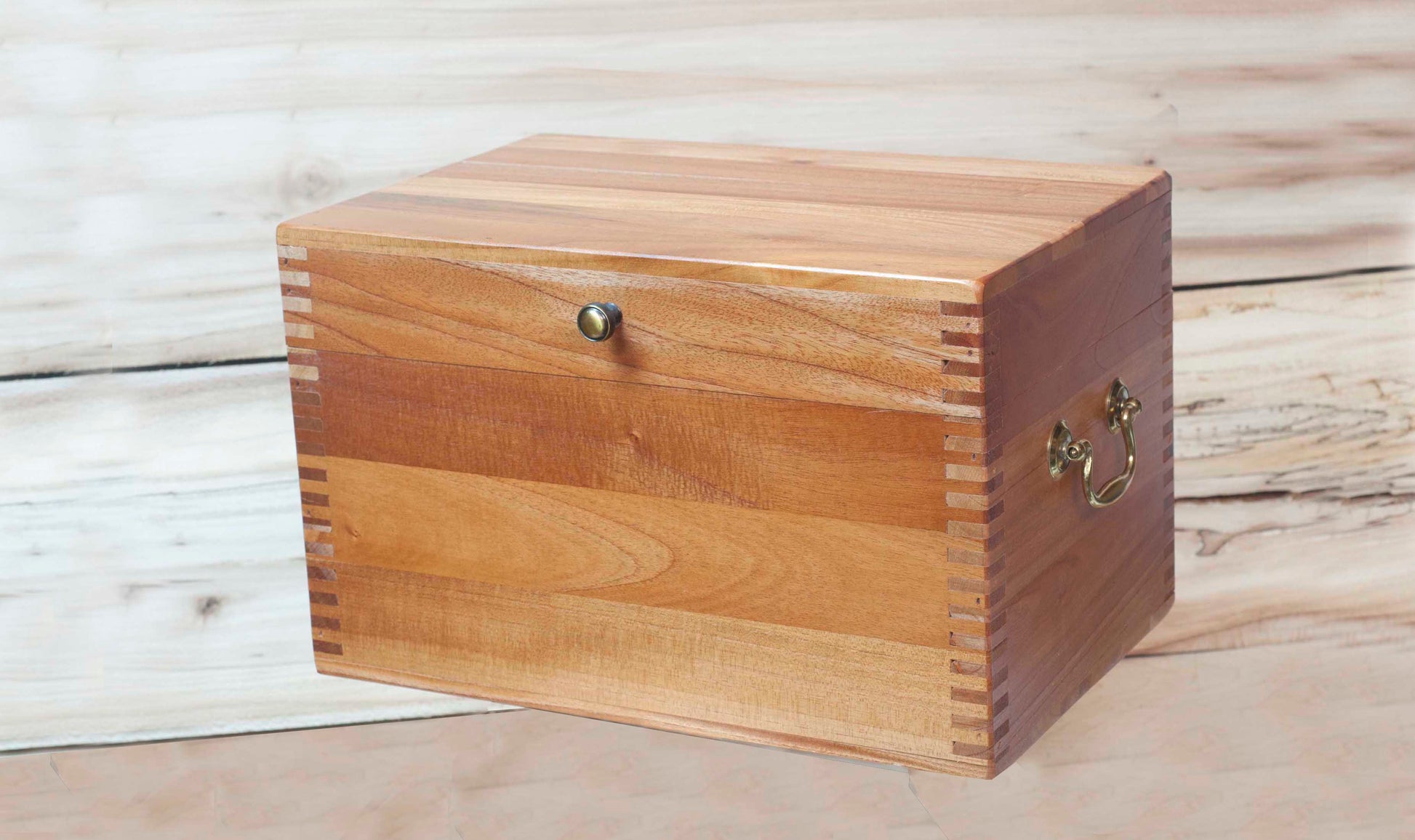 Small wooden on sale box with lid