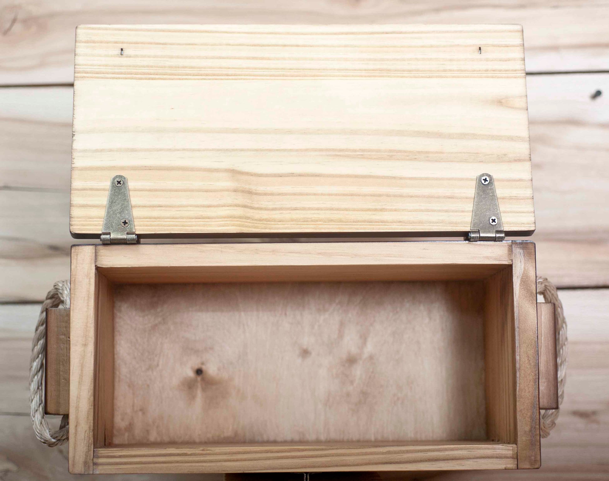 Wooden Box with Rope Handles – taylorsvillecrate